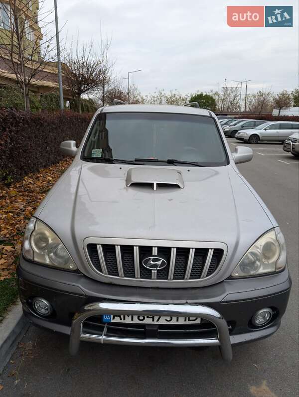 Внедорожник / Кроссовер Hyundai Terracan 2003 в Вишневом фото 11 Внедорожник / Кроссовер Hyundai Terracan 2003 в Вишневом