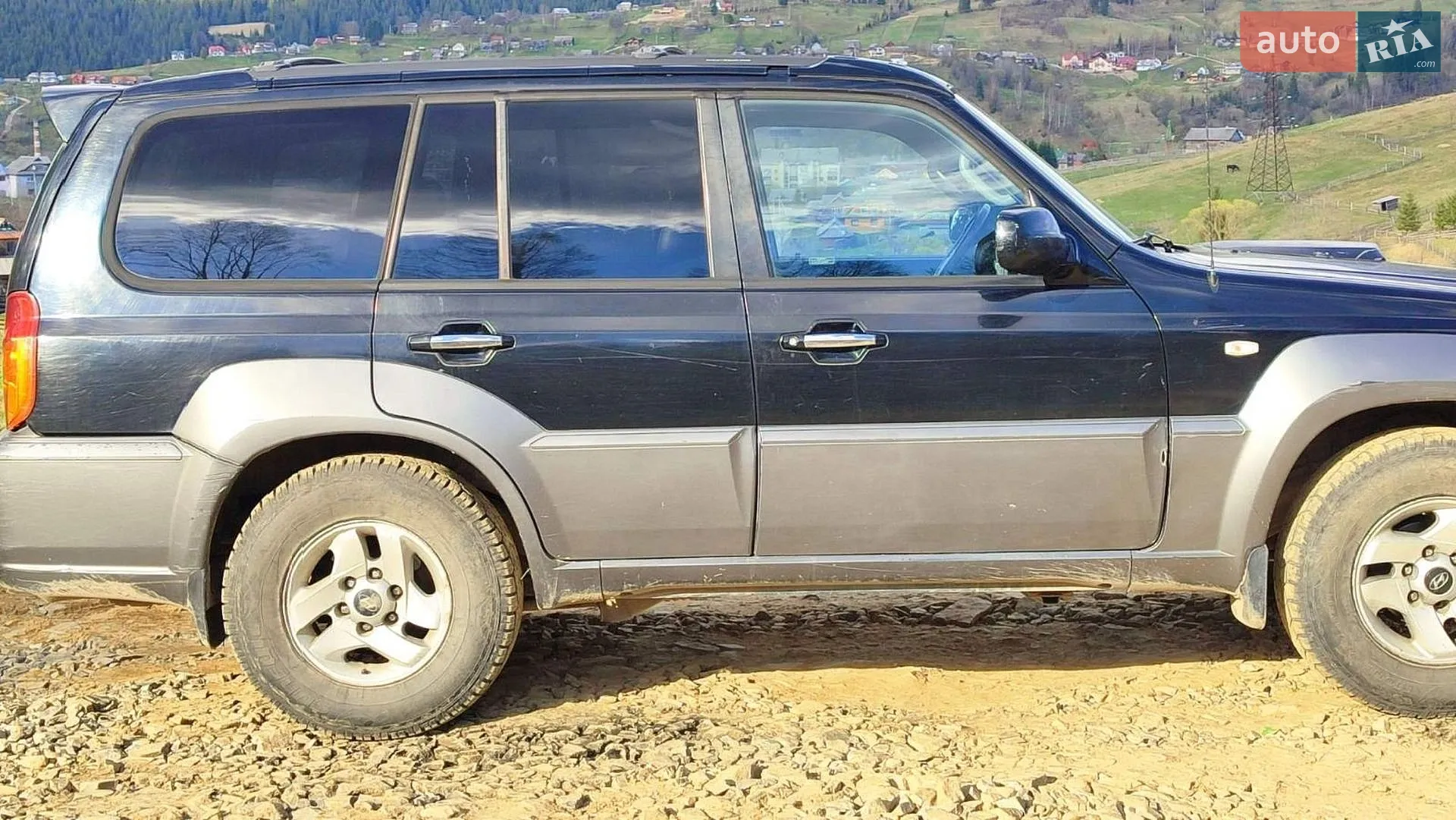 Hyundai Terracan 2002 VIN KMHNM81XP2U053476 фото оголошення 3 з 7