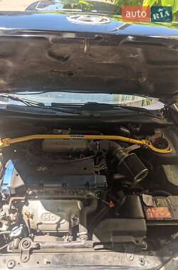 Купе Hyundai Tiburon 1996 в 