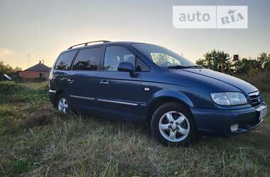 Минивэн Hyundai Trajet 2005 в 