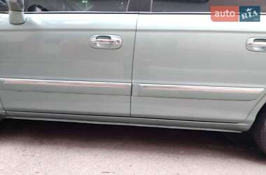 Минивэн Hyundai Trajet 2005 в 