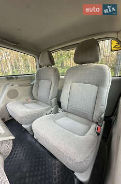 Минивэн Hyundai Trajet 2006 в 
