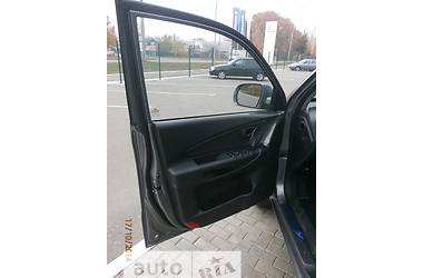 Внедорожник / Кроссовер Hyundai Tucson 2013 в 