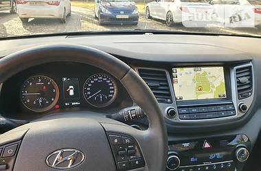 Внедорожник / Кроссовер Hyundai Tucson 2016 в Харькове