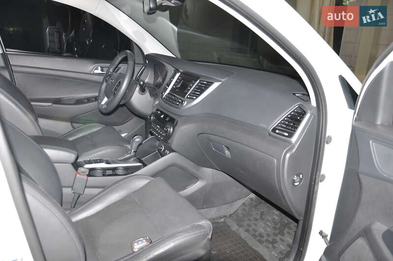 Внедорожник / Кроссовер Hyundai Tucson 2016 в Одессе