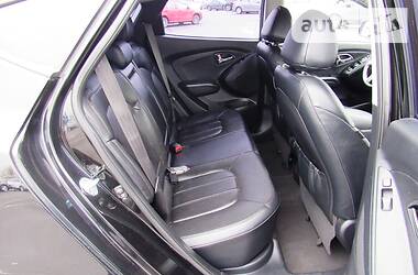 Внедорожник / Кроссовер Hyundai Tucson 2011 в 