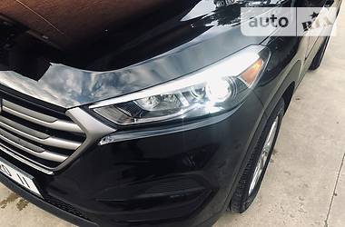 Позашляховик / Кросовер Hyundai Tucson 2016 в 