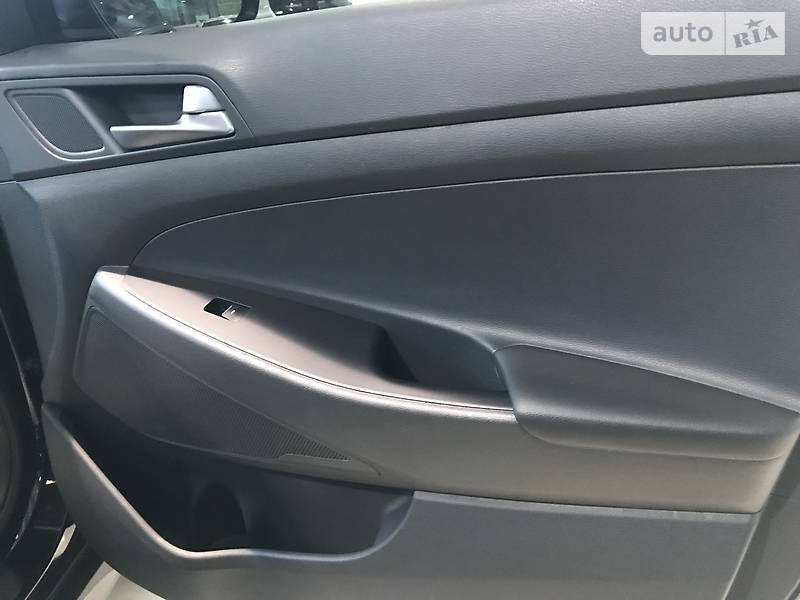 Позашляховик / Кросовер Hyundai Tucson 2015 в Одесі