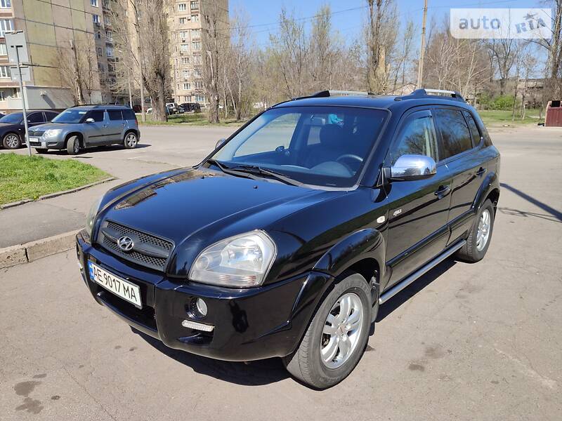 Позашляховик / Кросовер Hyundai Tucson 2007 в Кривому Розі фото 14 Позашляховик / Кросовер Hyundai Tucson 2007 в Кривому Розі