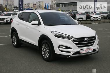 Позашляховик / Кросовер Hyundai Tucson 2015 в 