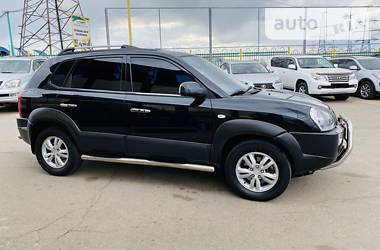 Позашляховик / Кросовер Hyundai Tucson 2011 в 