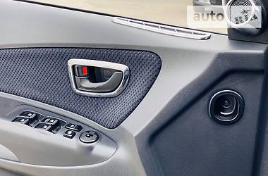 Позашляховик / Кросовер Hyundai Tucson 2011 в 
