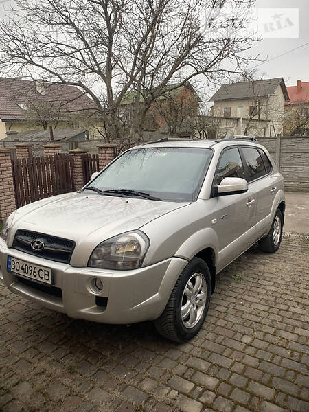 Позашляховик / Кросовер Hyundai Tucson 2008 в Івано-Франківську