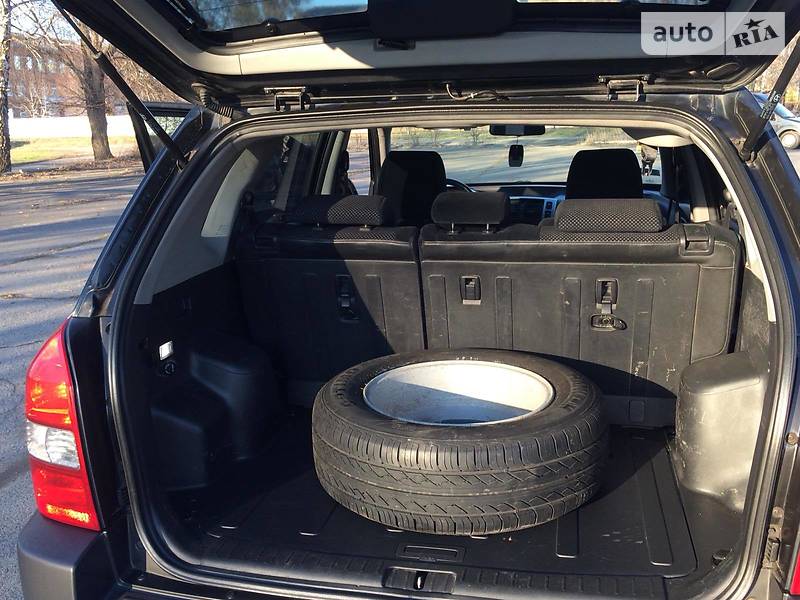 Позашляховик / Кросовер Hyundai Tucson 2006 в Тальному