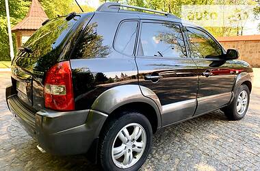 Позашляховик / Кросовер Hyundai Tucson 2008 в 