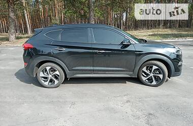 Внедорожник / Кроссовер Hyundai Tucson 2016 в Сумах