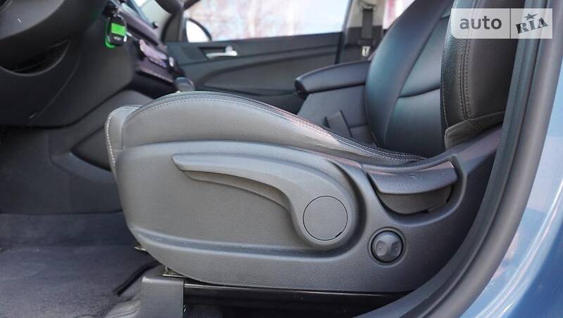 Позашляховик / Кросовер Hyundai Tucson 2015 в Одесі