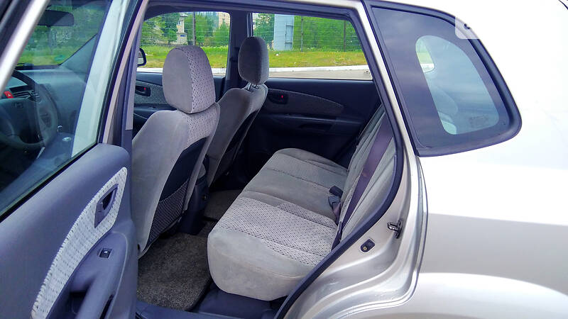 Позашляховик / Кросовер Hyundai Tucson 2004 в Харкові