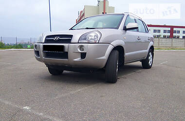 Позашляховик / Кросовер Hyundai Tucson 2004 в 