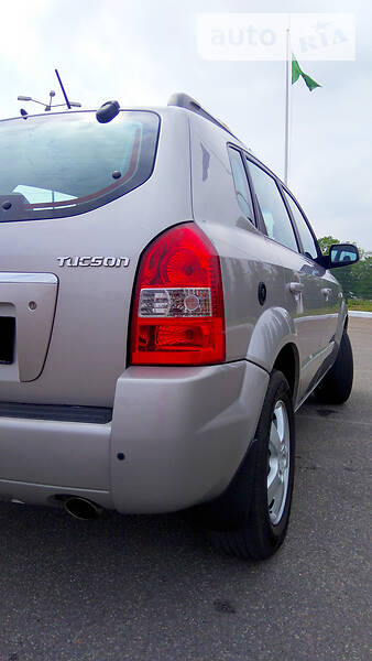 Позашляховик / Кросовер Hyundai Tucson 2004 в Харкові