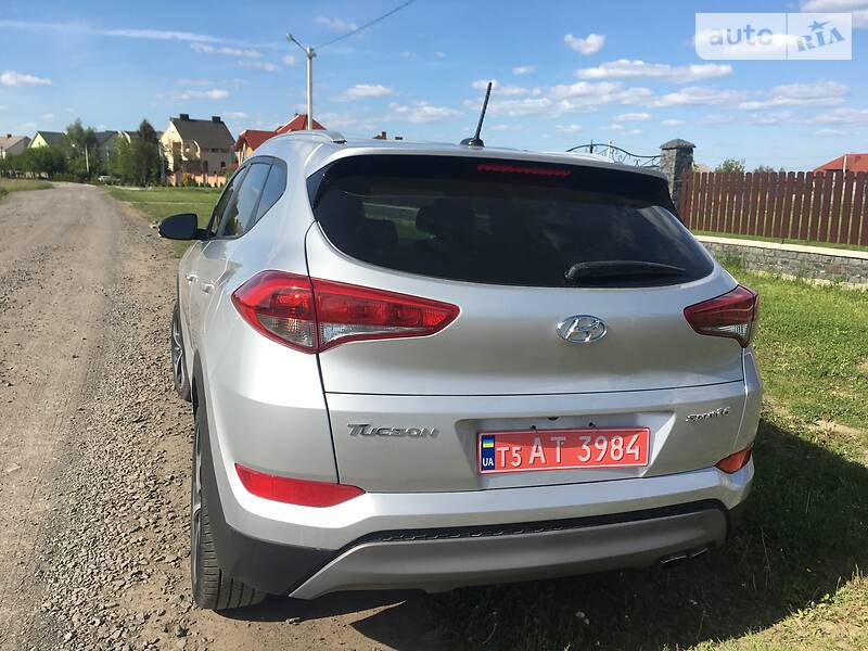 Позашляховик / Кросовер Hyundai Tucson 2017 в Луцьку