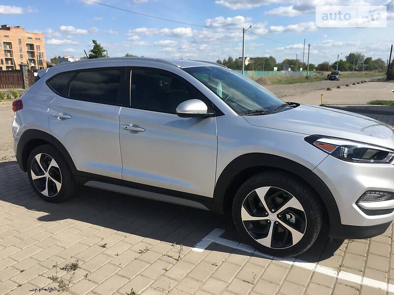 Позашляховик / Кросовер Hyundai Tucson 2017 в Луцьку