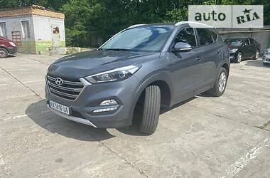 Внедорожник / Кроссовер Hyundai Tucson 2015 в Киеве