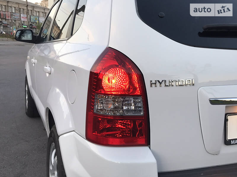 Позашляховик / Кросовер Hyundai Tucson 2009 в Києві