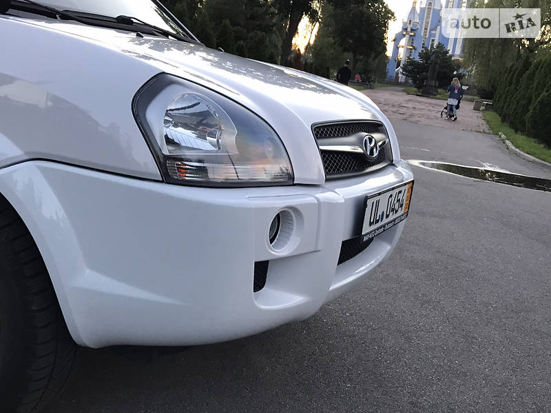 Позашляховик / Кросовер Hyundai Tucson 2009 в Києві