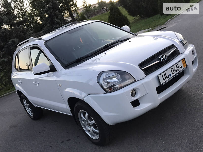 Позашляховик / Кросовер Hyundai Tucson 2009 в Києві