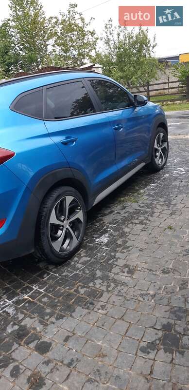 Внедорожник / Кроссовер Hyundai Tucson 2018 в Брошневе-Осаде