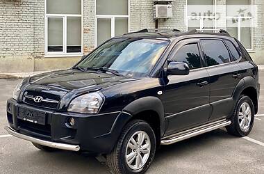 Позашляховик / Кросовер Hyundai Tucson 2012 в 