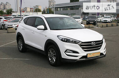 Внедорожник / Кроссовер Hyundai Tucson 2015 в Черкассах