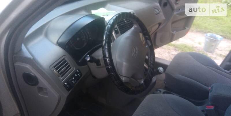 Позашляховик / Кросовер Hyundai Tucson 2006 в Лебедині