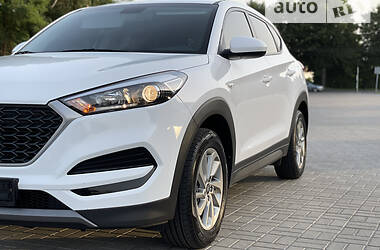 Внедорожник / Кроссовер Hyundai Tucson 2016 в Житомире