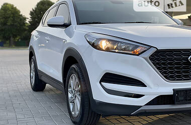 Внедорожник / Кроссовер Hyundai Tucson 2016 в Житомире