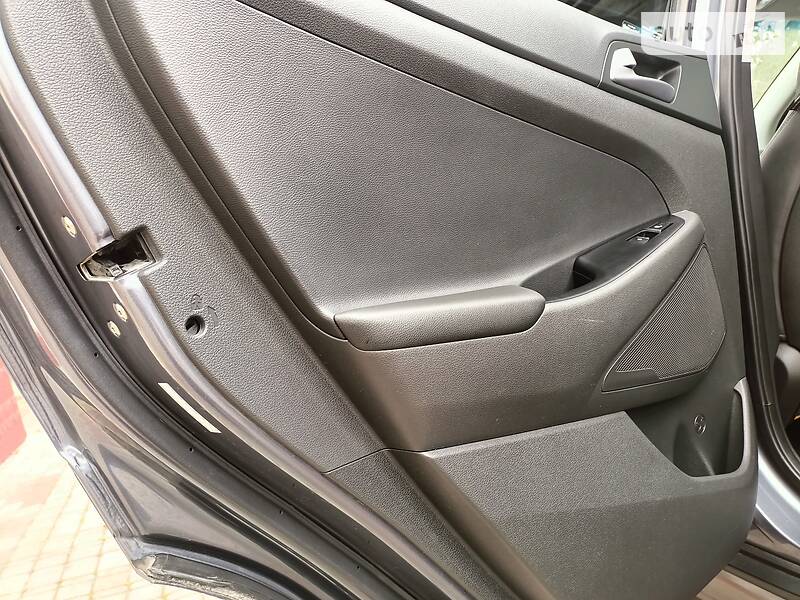 Внедорожник / Кроссовер Hyundai Tucson 2016 в Львове фото 14 Внедорожник / Кроссовер Hyundai Tucson 2016 в Львове