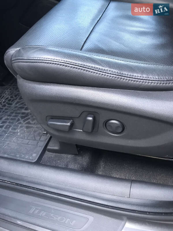 Внедорожник / Кроссовер Hyundai Tucson 2016 в Камне-Каширском