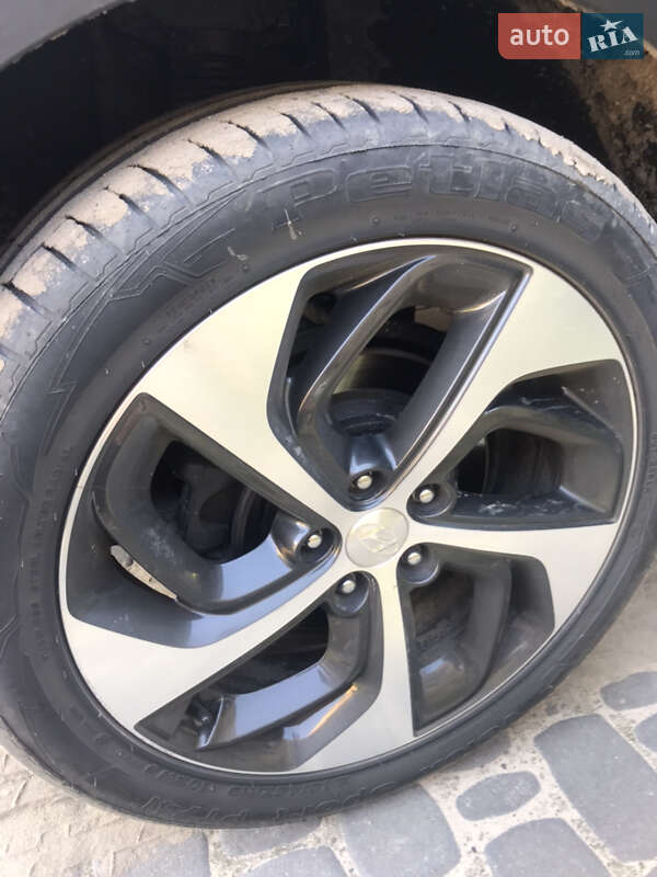 Внедорожник / Кроссовер Hyundai Tucson 2016 в Камне-Каширском