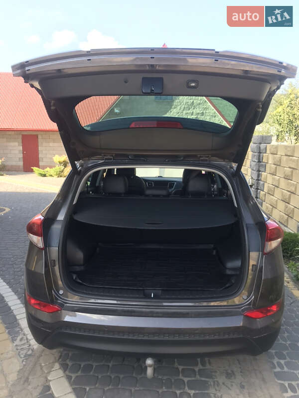 Внедорожник / Кроссовер Hyundai Tucson 2016 в Камне-Каширском