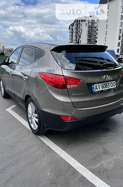 Позашляховик / Кросовер Hyundai Tucson 2013 в Києві