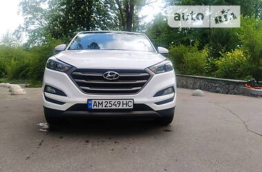 Внедорожник / Кроссовер Hyundai Tucson 2015 в Житомире