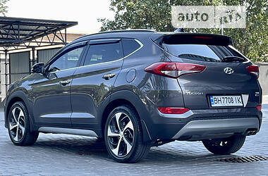 Позашляховик / Кросовер Hyundai Tucson 2018 в 