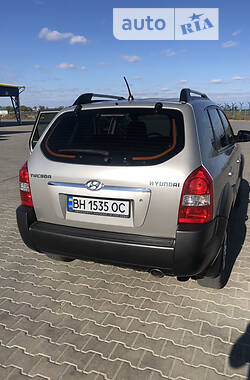 Внедорожник / Кроссовер Hyundai Tucson 2007 в 