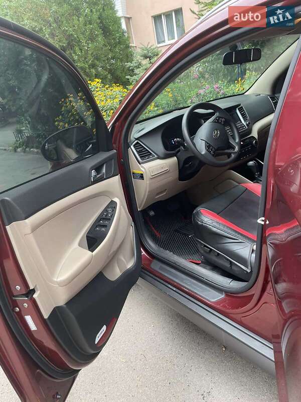 Позашляховик / Кросовер Hyundai Tucson 2016 в Києві фото 2 Позашляховик / Кросовер Hyundai Tucson 2016 в Києві