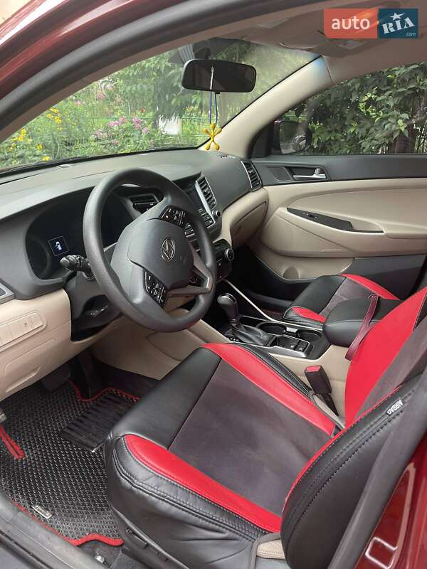 Позашляховик / Кросовер Hyundai Tucson 2016 в Києві фото 9 Позашляховик / Кросовер Hyundai Tucson 2016 в Києві