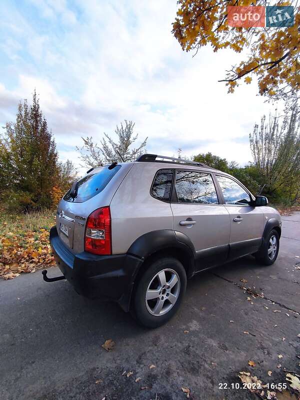 Позашляховик / Кросовер Hyundai Tucson 2005 в Кривому Розі фото 10 Позашляховик / Кросовер Hyundai Tucson 2005 в Кривому Розі