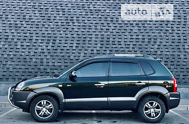 Внедорожник / Кроссовер Hyundai Tucson 2008 в 