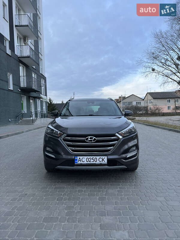 Внедорожник / Кроссовер Hyundai Tucson 2016 в Камне-Каширском