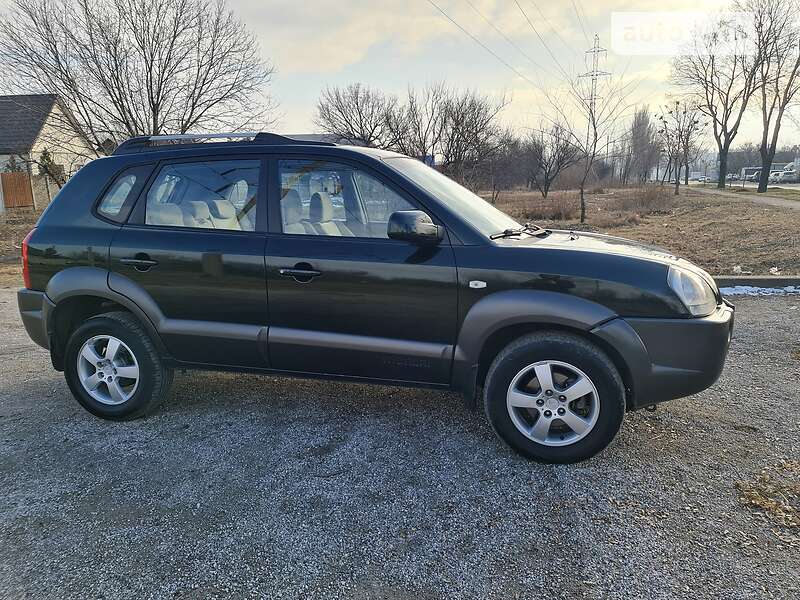 Позашляховик / Кросовер Hyundai Tucson 2005 в Запоріжжі